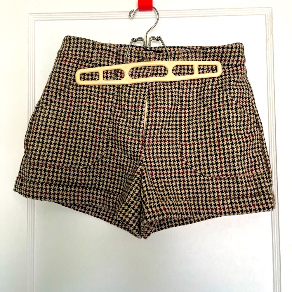 Fall season shorts , SIZE 8
